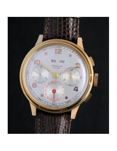 Chronographs with date display and bezel adjustment